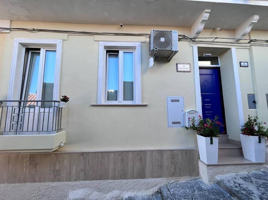 Apartamento Casa 'Da Annunziata' Few Steps From The Sea Pizzo  Exterior foto